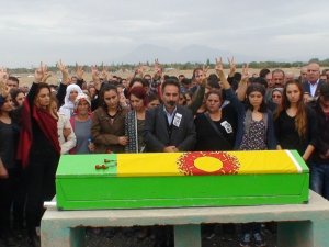 Saldırıda ölen öğretmen Ereğli'de toprağa verildi