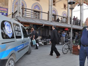 Kapu Caminin avlusunda kalp krizi geçirdi