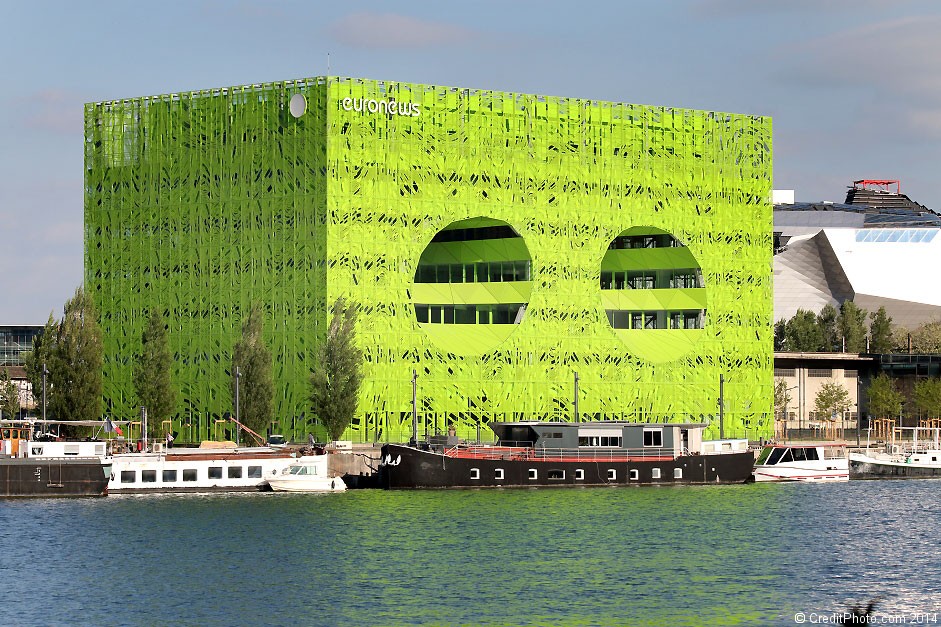 Euronews'ün yeni binası açıldı