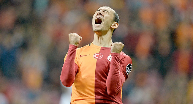 Galatasaray ikinci yarıda Gençlerbirliğini FENA dağıttı