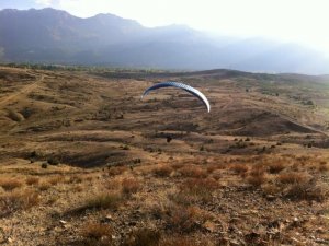 Seydişehir’de yamaç paraşütü denemesi başarılı oldu