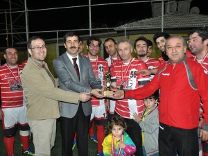 Turnuvayı 'Acil' kazandı