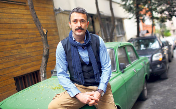 Türk oyuncu İran dizisinin başrolünde