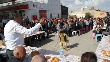 Konuk: “Millet siyasetçinin ne yapacağına bakar”