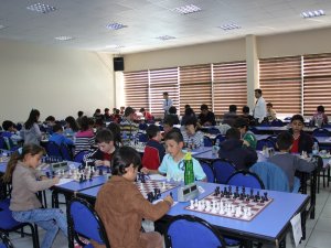 Cumhuriyet Bayramı Satranç Turnuvası yapıldı