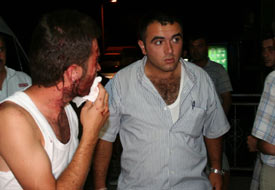 Otomobil traktöre çarptı