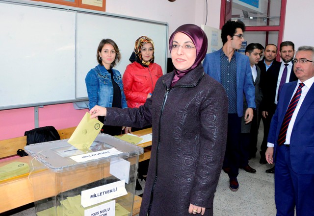 Fatma Toru: Siyasi tarihe damga vuracak
