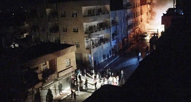 Park halindeki araç patladı: Çok sayıda yaralı var