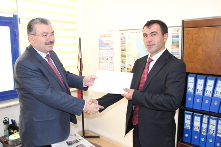 Vefat eden babasının yerine muhtar seçildi