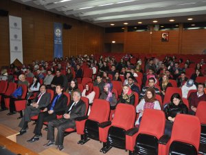 Öğrencilere seminer