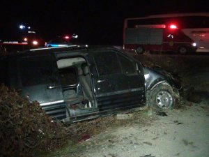 Konya'da hafif ticari araç devrildi: 4 ölü, 2 yaralı