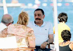 Aygün'den 'gitti paracıklar' sigarası