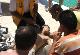 14 yaşındaki genç havuzda boğuldu