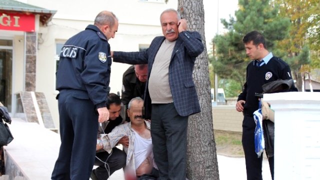 Yunak'ta Akrabaların Arazi Kavgası: 2 Yaralı