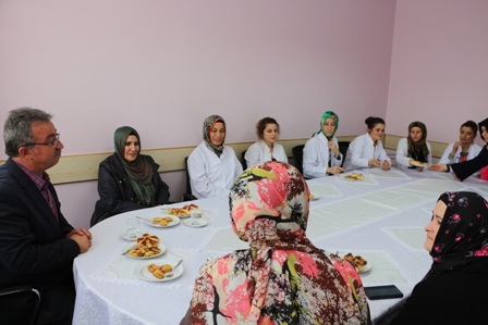 Hançerli’den hanımlar lokaline iade-i ziyaret