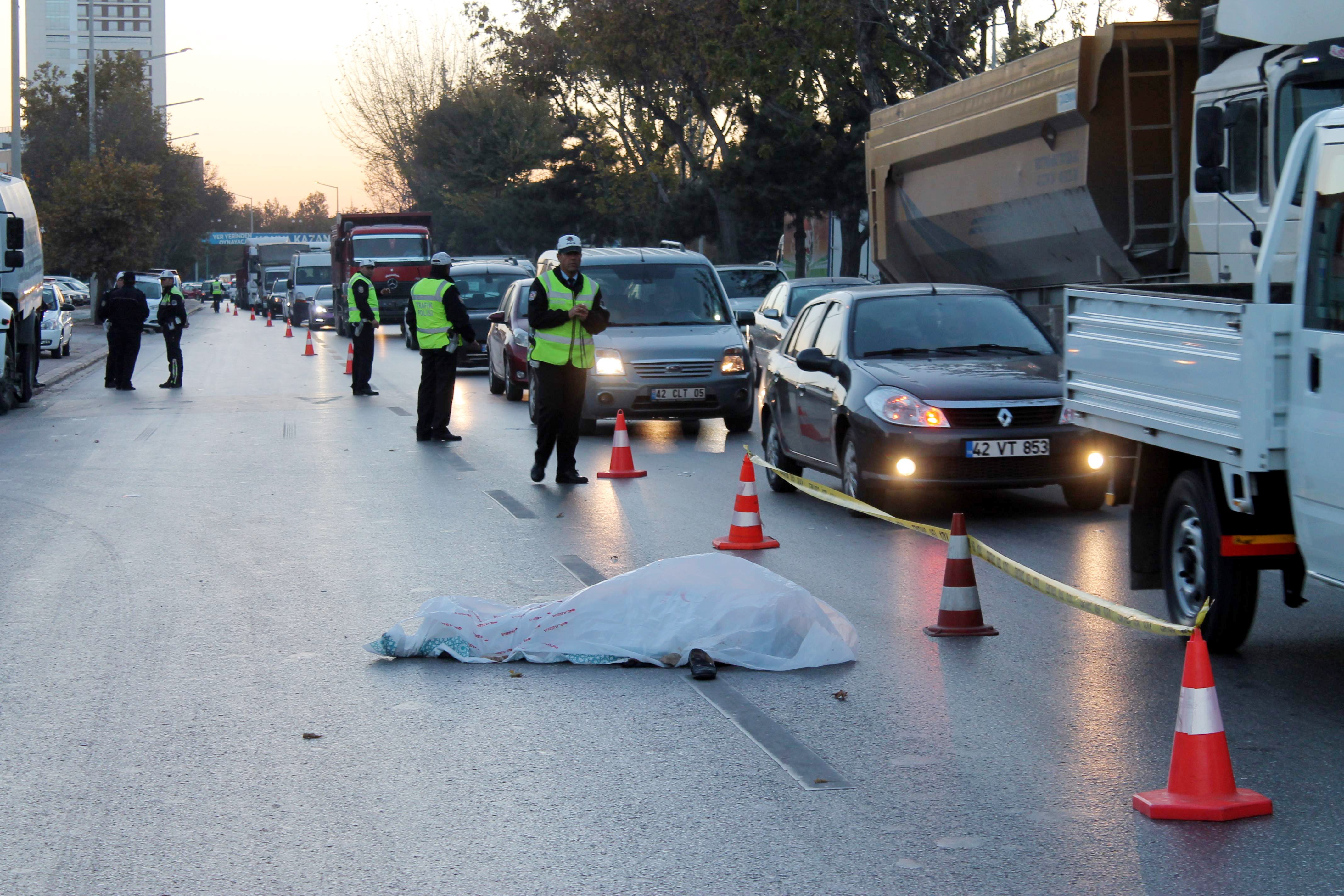 Konya'da otomobilin çarptığı yaşlı kadın öldü