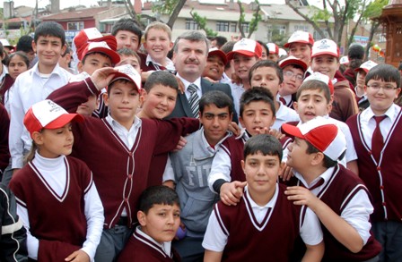 Büyükşehir'den örnek eğitim desteği