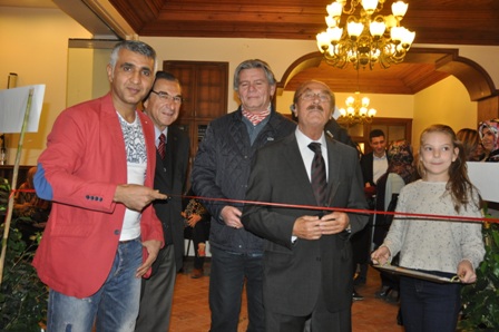 Resim sergisi açıldı