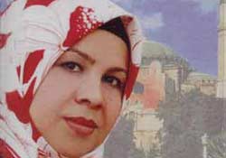 Başörtüsünü atıp ŞARKICI oldu