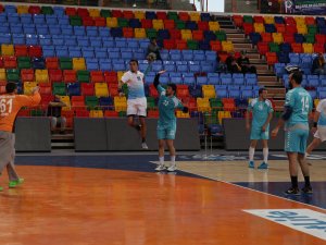 Selçuklu Belediyespor İstanbul deplasmanına çıkıyor