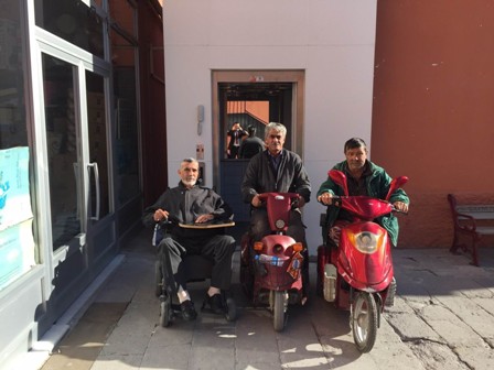 Düğün salonuna engelli asansörü