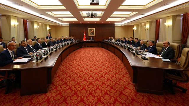 Yeni kabinede yer almayan 5 sürpriz isim