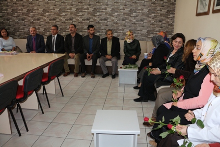 Karatay’da anne ve çocuklara yönelik ağız ve diş sağlığı  konferansı gerçekleştirildi