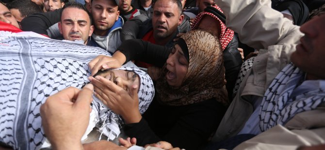 Batı Şeria'da cenaze töreni