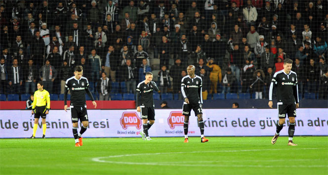 Beşiktaş zirve yarışında yara aldı