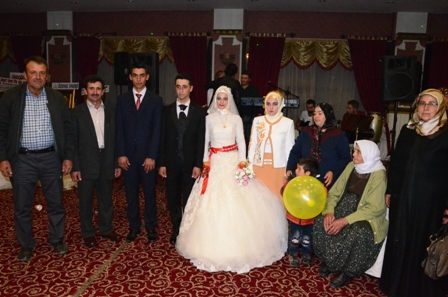Kahveci ve Tuncer Ailesinin Mutlu Günü