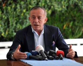 Ağaoğlu: Trabzonspor'a her zaman maddi destek sağlarım