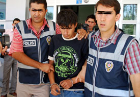 Kazayla annesini öldüren genç serbest