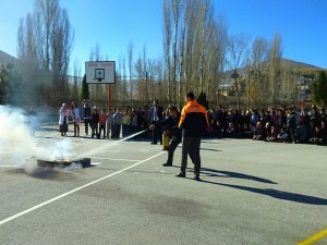 Sızma Alparslan Ortaokulu'nda tatbikat