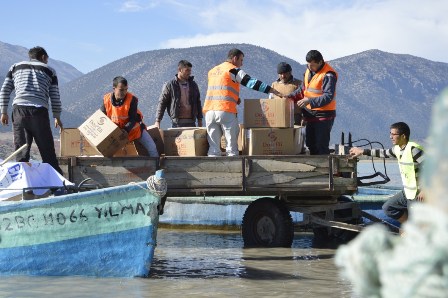 Dost Eli Derneği Mada Adası’nda