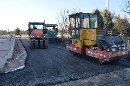 Ereğli’de asfalt çalışmaları sürüyor