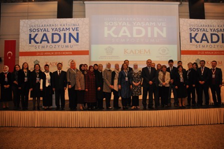 Uluslararası katılımlı sosyal yaşam ve kadın sempozyumu başladı