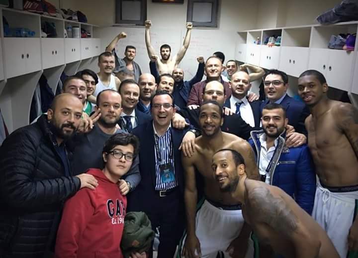 Soyunma odasından ilk kare