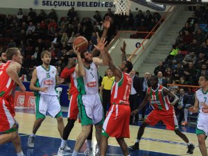 Torku Konyaspor, Beşiktaş Sompo Japan karşısında