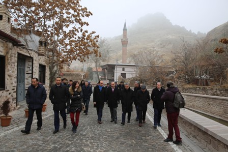 Türk Dünyası Selçuklu’da toplandı
