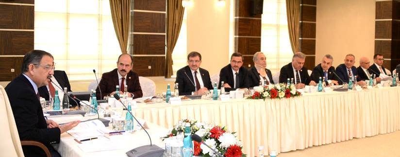 Mehmet Özhaseki'den 'yerel yönetimler' toplantısı