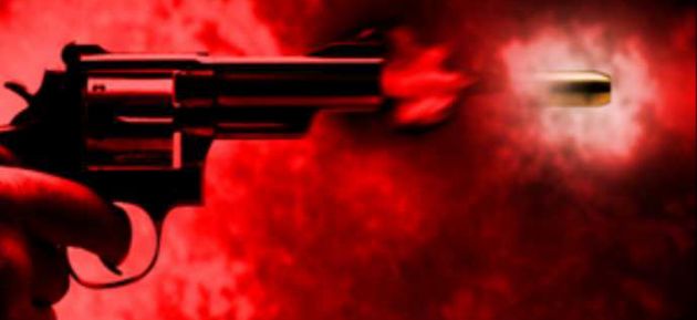 Yere attığı tüfek kazara ateş alınca ağabeyi yaraladı