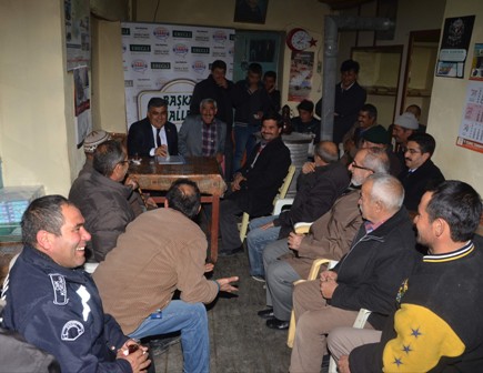 Özgüven’den mahalle ziyaretleri