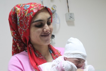 Konya’da yeni yılın ilk bebeği “Zeynep” oldu