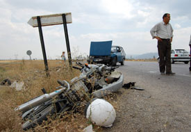 Tali yoldan çıkarken çarpıldı