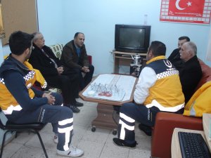 Başkan Özaltun, 112 Acil çalışanlarını ziyaret etti