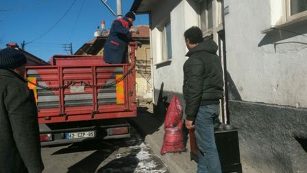RİBAT kış yardımları ile mahzun yuvaları ısıtıyor