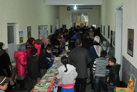 Çakıllar İlkokulu’nda kitap fuarı
