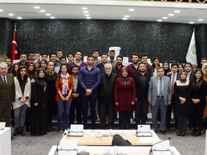 Başkan Toru öğrenci liderleriyle buluştu