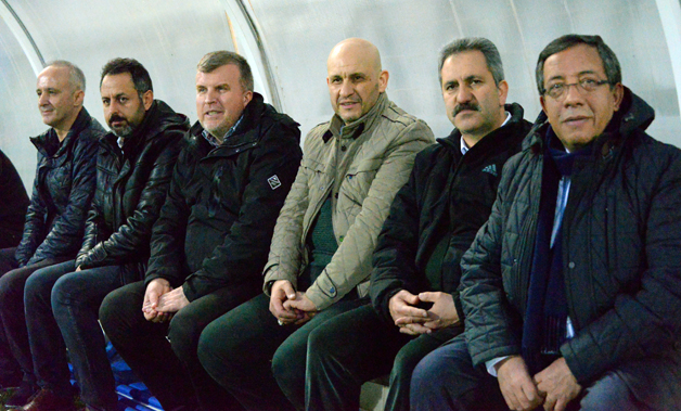 Yöneticilerden kampa ziyaret