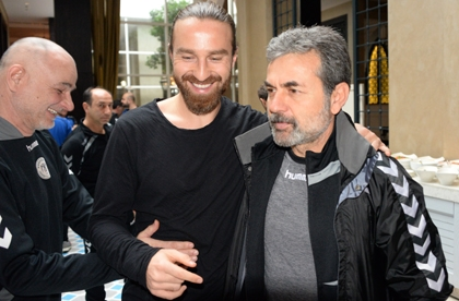 Uğur İnceman arkadaşlarıyla vedalaştı
